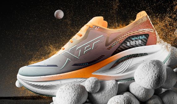 特步突然宣布，搁置五年计划！​ON昂跑重仓中国